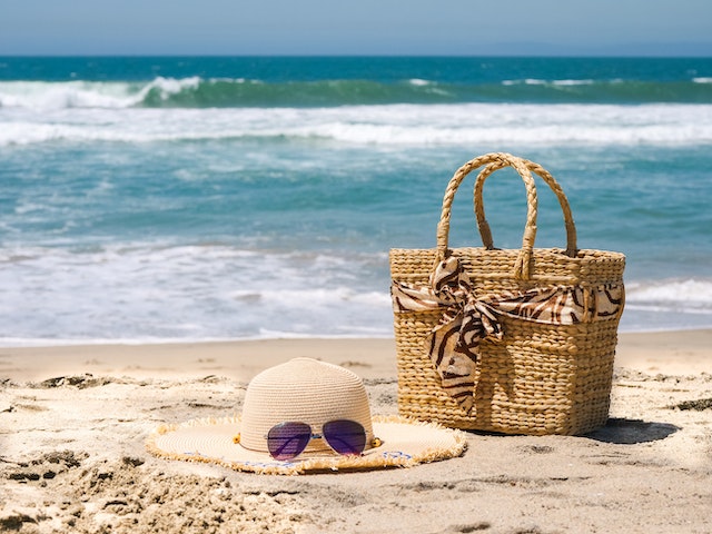 Must-haves for your beach bag - Pexel image