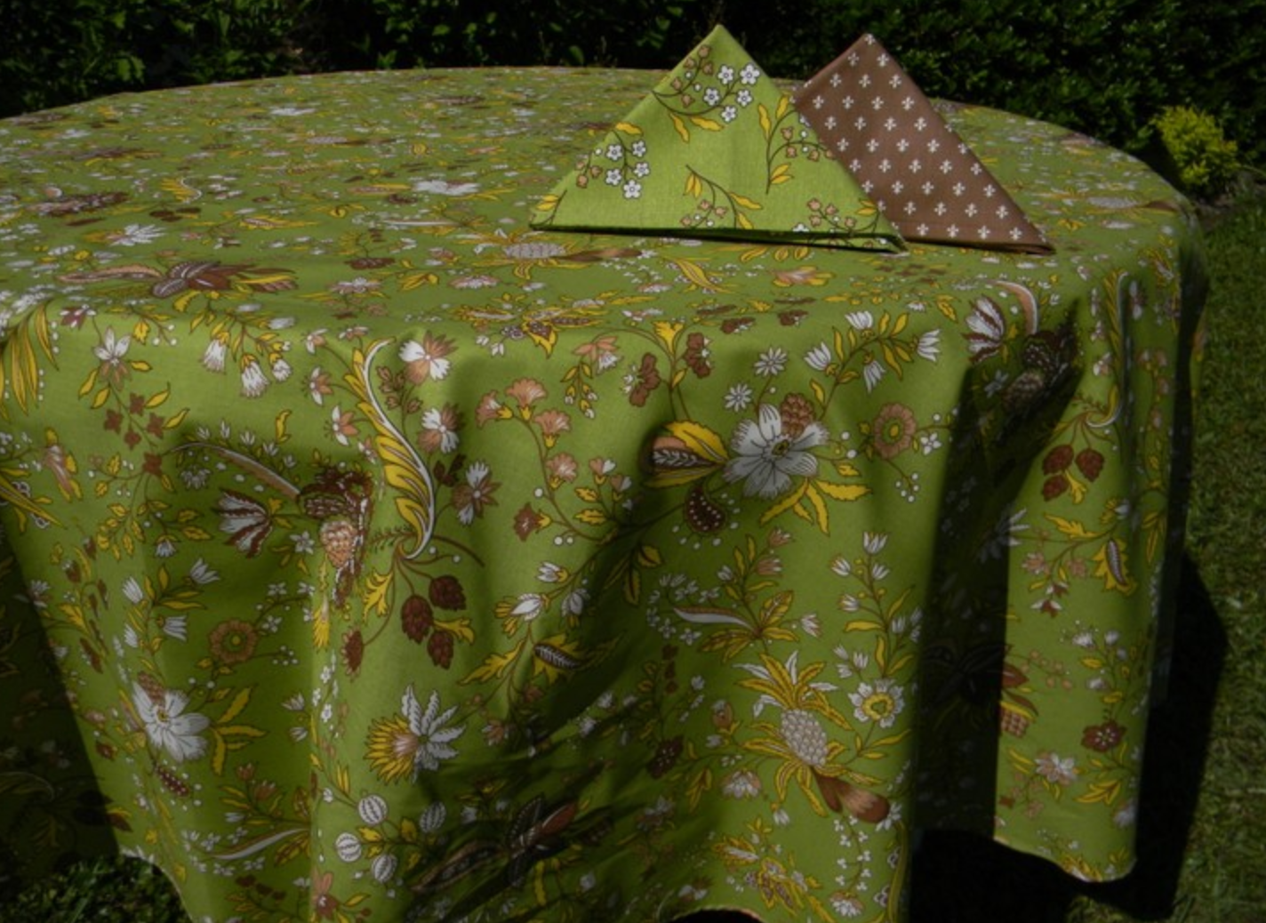 Le Cluny - Tablecloth Versailles Green - Belle De Provence